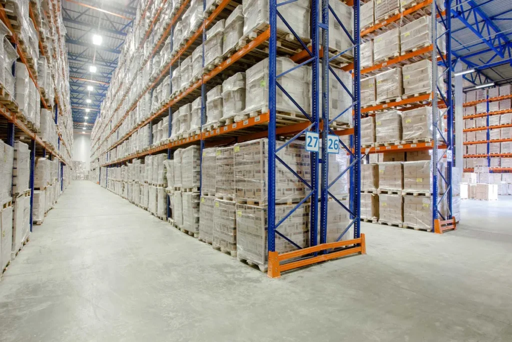 The Complete Guide to Specialized Storage in Saudi Arabia: Fashion, Events, and Cleaning Supplies